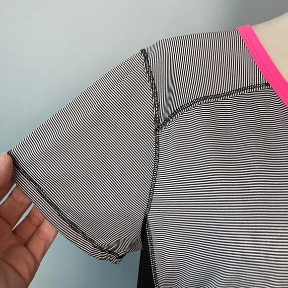 Hannah H2 Black Pink Striped Breathable Mesh Inset Short Sleeve Shirt Size L - Picture 3 of 12